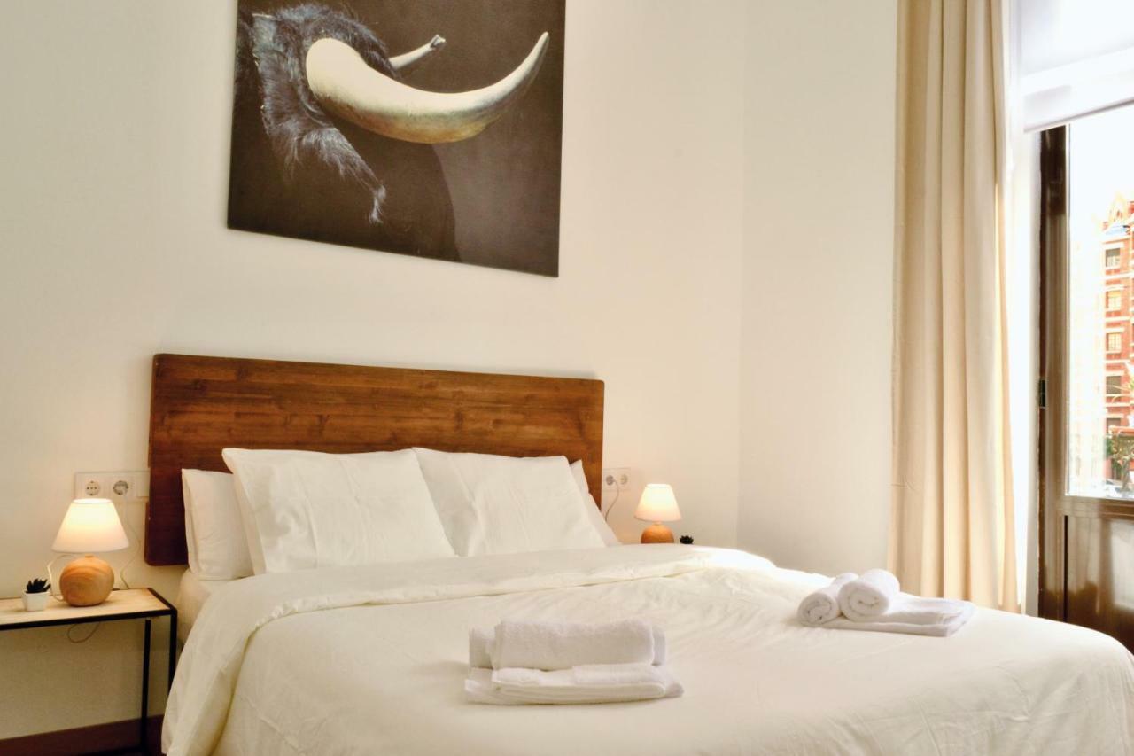 Hola Valencia - Holiday Apartments ภายนอก รูปภาพ